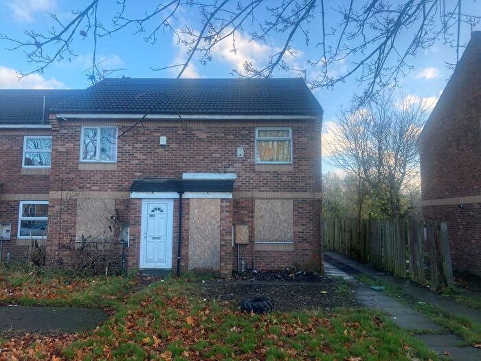 3 Bedroom Semi Detached House For Sale In Limetrees Close, Middlesbrough, TS2