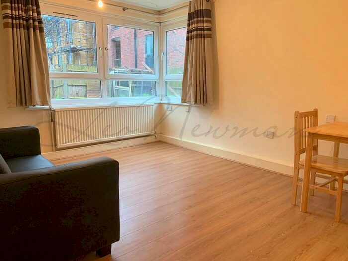 1 Bedroom Flat To Rent In Cleveley Close, Woolwich, SE7