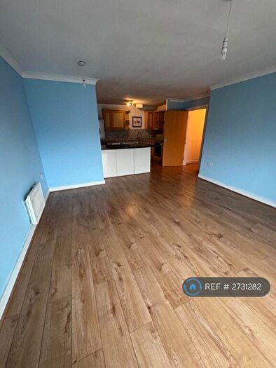 2 Bedroom Flat To Rent In Wheatcroft Court, Sutton, SM1