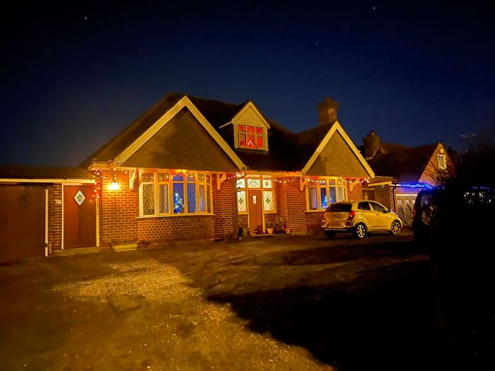 3 Bedroom Detached House For Sale In Lichfield Road, West Midlands, Walsall, WS4