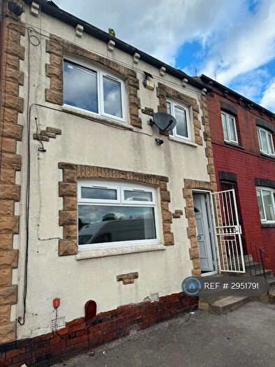 3 Bedroom Terraced House To Rent In East Park Grove, Leeds, LS9