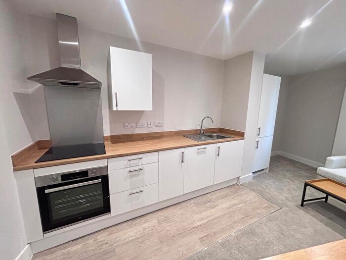 1 Bedroom Apartment To Rent In George Street, Hull, HU1