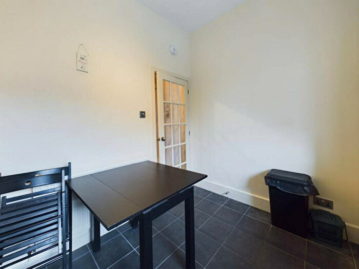 1 Bedroom Flat For Sale In Hill Street, Aberdeen, AB25
