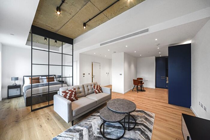 Studio For Sale In Goodluck Hope Walk, London, E14
