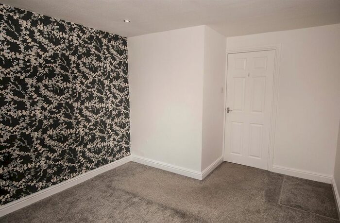 2 Bedroom Flat To Rent In Wilton Court, Prestwich, Manchester, M25