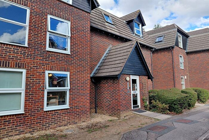 1 Bedroom Flat To Rent In Millers Green Close, Enfield, EN2