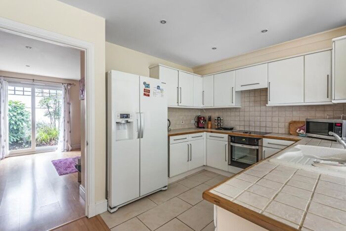 4 Bedroom Terraced House To Rent In Five Oaks Mews Bromley, BR1