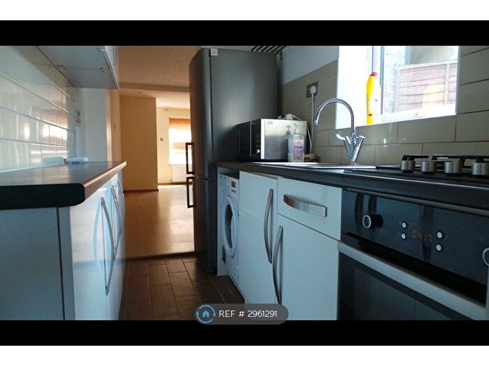 2 Bedroom Terraced House To Rent In Tavistock St, Luton, LU1
