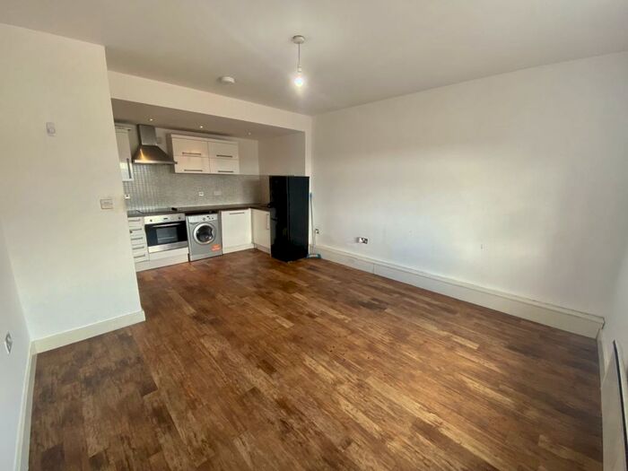 2 Bedroom Apartment To Rent In Belgrave Gate, Leicester, LE1