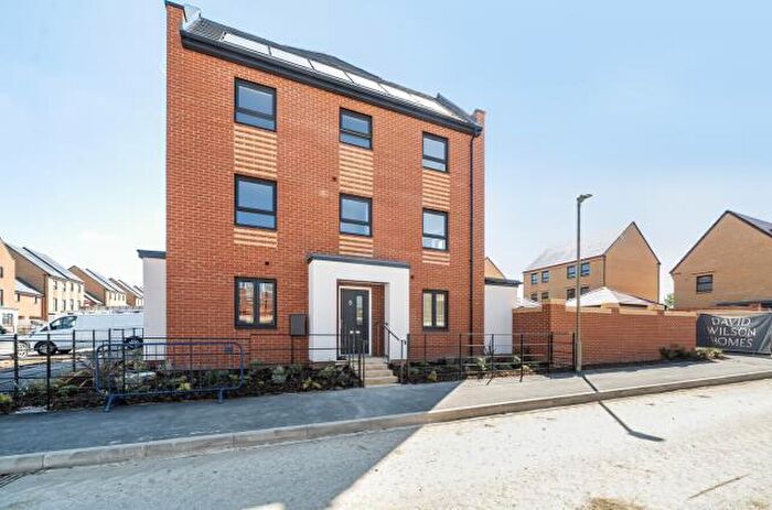 4 Bedroom Semi Detached House To Rent In Beadles Place, Abingdon, Abingdon, OX14