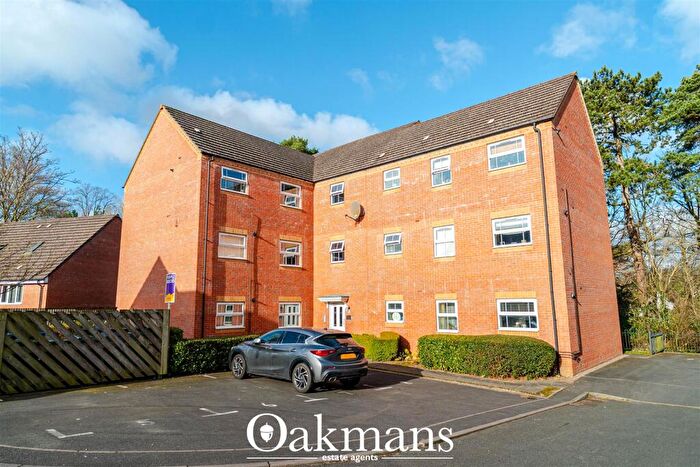 2 Bedroom Apartment For Sale In Oakville Drive, Birmingham, B31