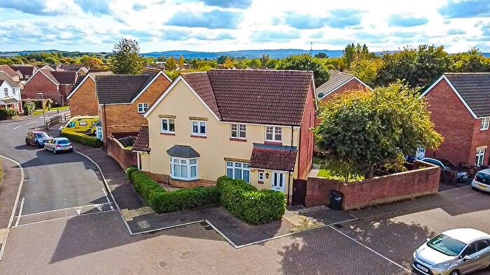3 Bedroom Semi-detached House For Sale In Warres Road, Taunton, Somerset, TA2