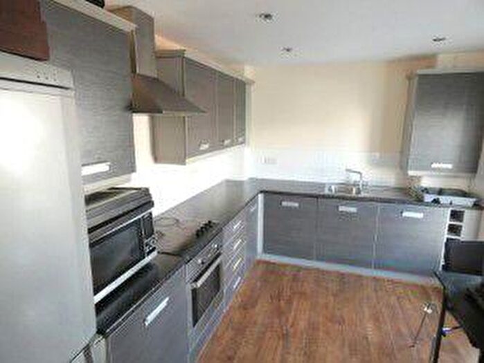 2 Bedroom Apartment For Sale In North Side, Gateshead, Tyne And Wear, NE8