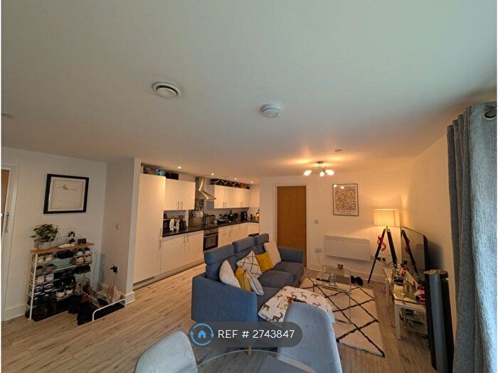 2 Bedroom Flat To Rent In Cypress Road, Luton, LU1