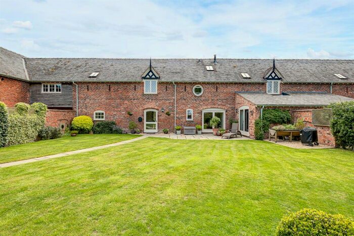 4 Bedroom Barn Conversion For Sale In Alpraham Hall Barns, Alpraham Green, Alpraham, Tarporley, CW6