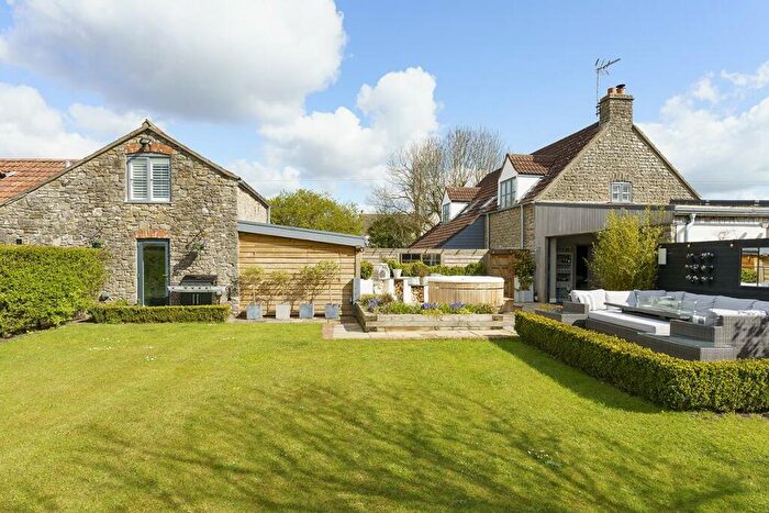 6 Bedroom Detached House For Sale In Camp Road, Oldbury-On-Severn, Bristol, BS35