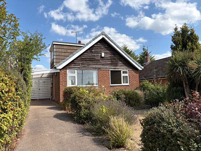 3 Bedroom Chalet For Sale In Birchover Way, Allestree, DE22
