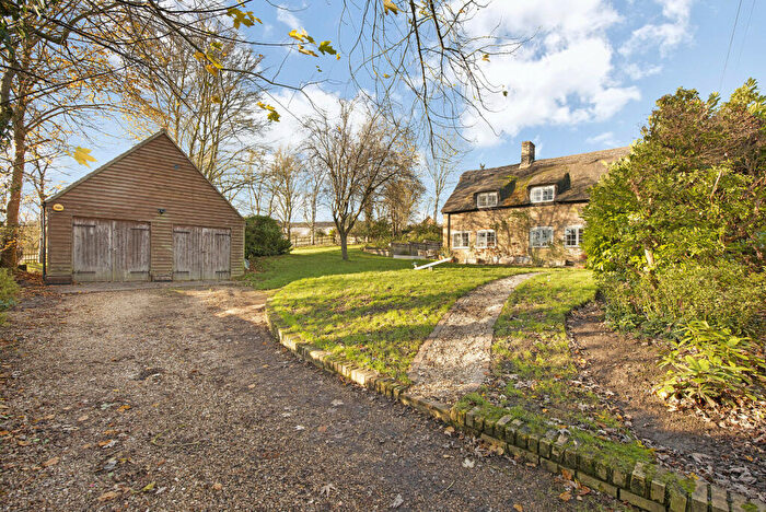 4 Bedroom Semi-Detached House For Sale In High Street, Yelling, St. Neots, Cambridgeshire, PE19