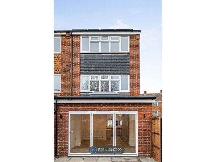 4 Bedroom End Terrace House To Rent In Carston Close, London, SE12