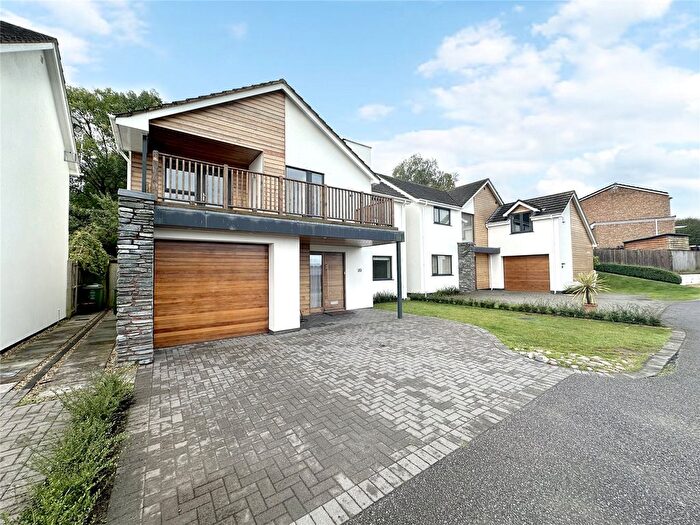 4 Bedroom Detached House To Rent In The Fairway, Exeter, EX4
