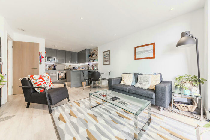 1 Bedroom Apartment To Rent In Nature View Apartments, Woodberry Grove, Woodberry Down, London, N4