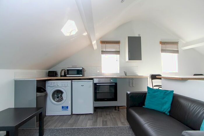 Studio To Rent In Mansel Street, Foleshill, Coventry, CV6