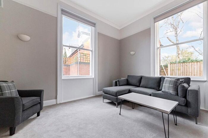 1 Bedroom Flat To Rent In Pelham Crescent, Nottingham, Nottinghamshire, NG7