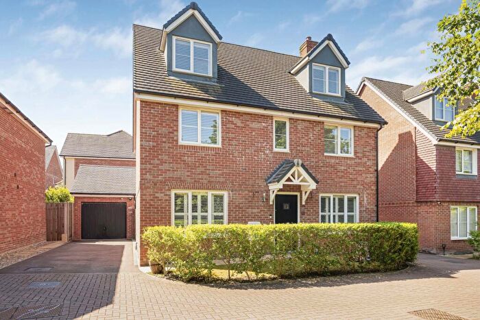 5 Bedroom Detached House For Sale In Foresters Drive, Liphook, Hampshire, GU30
