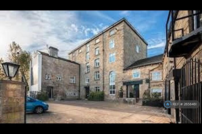 2 Bedroom Flat To Rent In Rivermill Court, Leeds, LS5