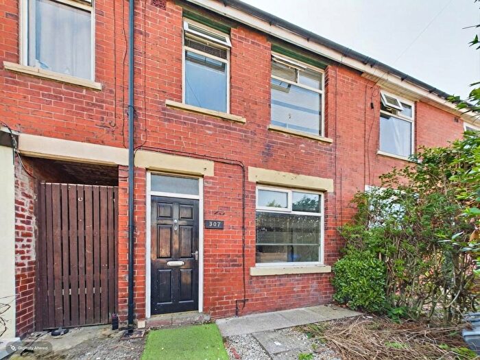 3 Bedroom Terraced House To Rent In Vicarage Lane, Blackpool, FY4