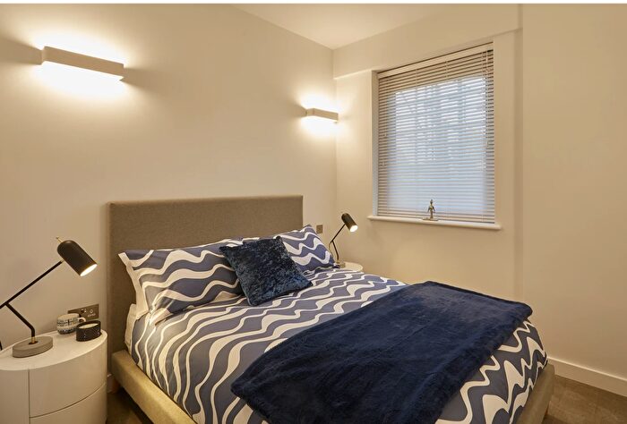 2 Bedroom Apartment To Rent In Abbott House, Griffiths Way, St Albans, AL1