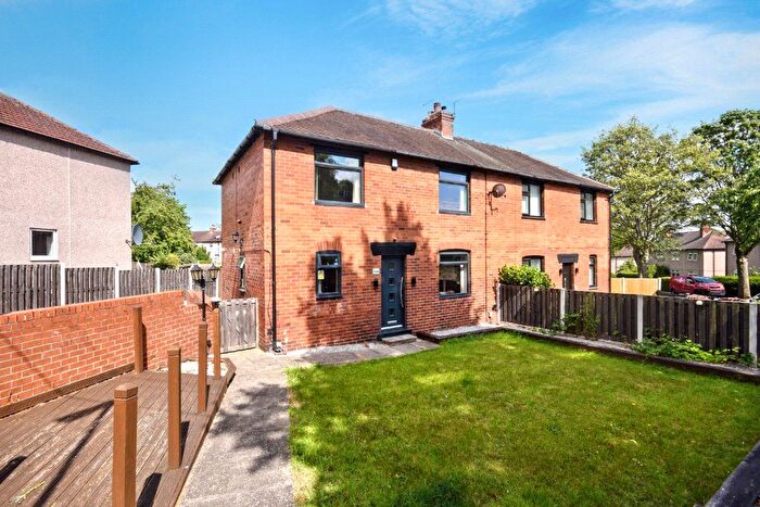 3 Bedroom Semi-Detached House For Sale In Waterton Road, Wakefield, West Yorkshire, WF2