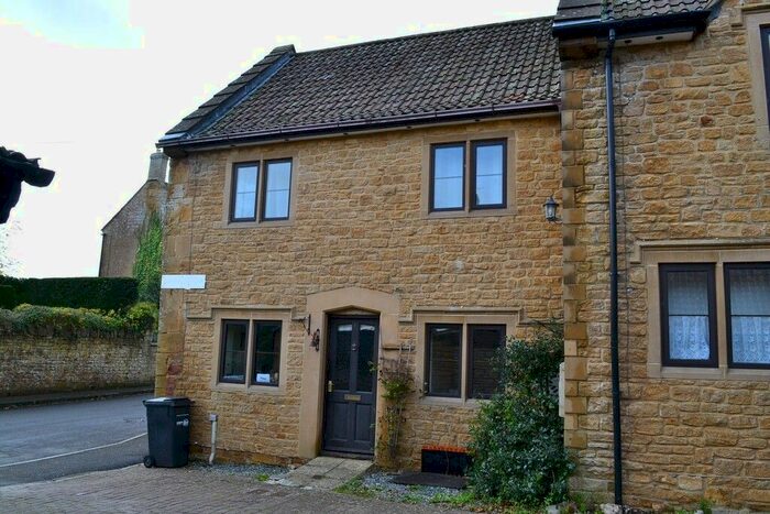 1 Bedroom Flat To Rent In Harding Court, South Petherton, TA13