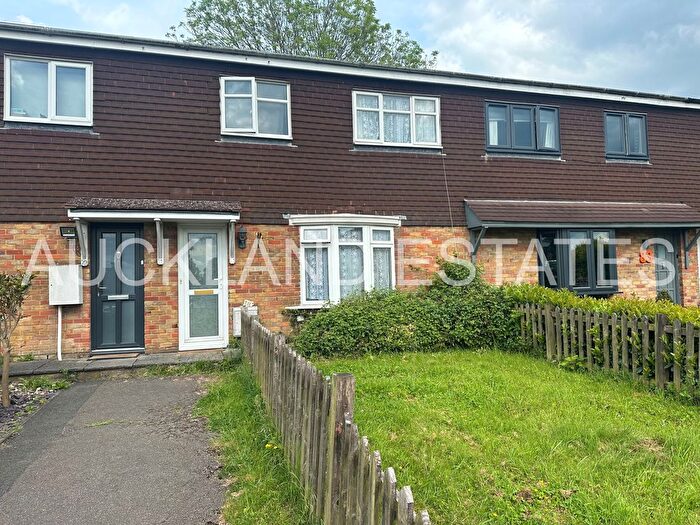 3 Bedroom Terraced House To Rent In Kimptons Mead, Potters Bar, EN6