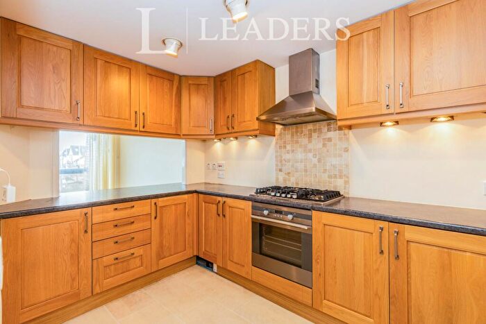 2 Bedroom Apartment To Rent In Oyster Quay, Port Solent, PO6