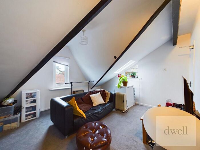 1 Bedroom Flat To Rent In Armley Ridge Road, Armley, Leeds, LS12