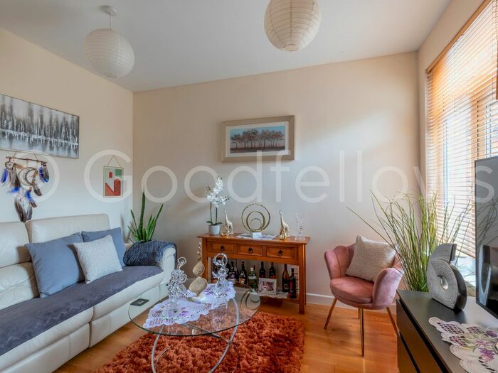 1 Bedroom Flat To Rent In Wavertree Road, London, SW2