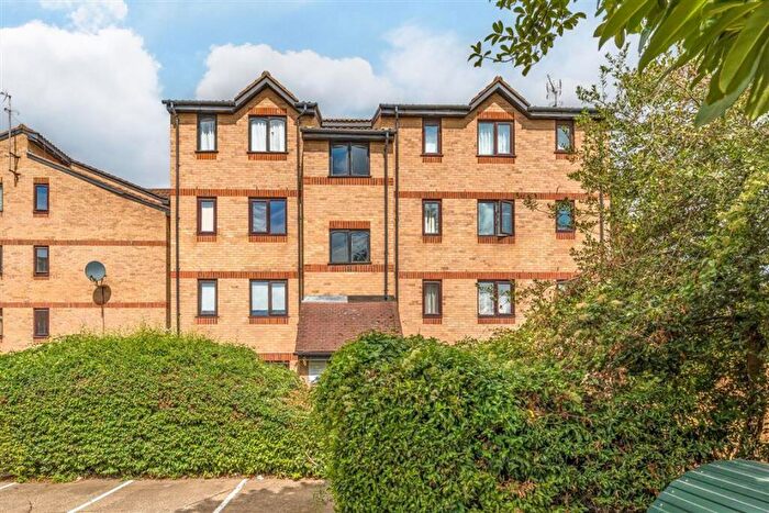Studio For Sale In Myers Lane, New Cross, SE14