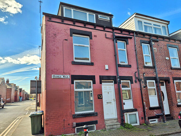 4 Bedroom Terraced House For Sale In Harold Walk, Leeds, LS6