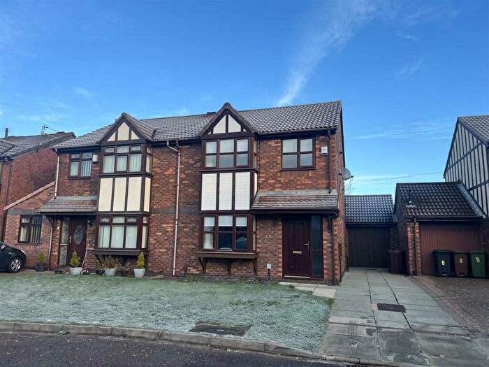 3 Bedroom Semi-Detached House To Rent In Lydiate Park, Liverpool, L23