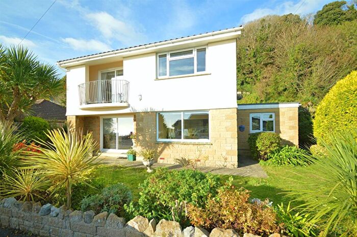 4 Bedroom Detached House For Sale In Stunning Sea Views * Ventnor, PO38