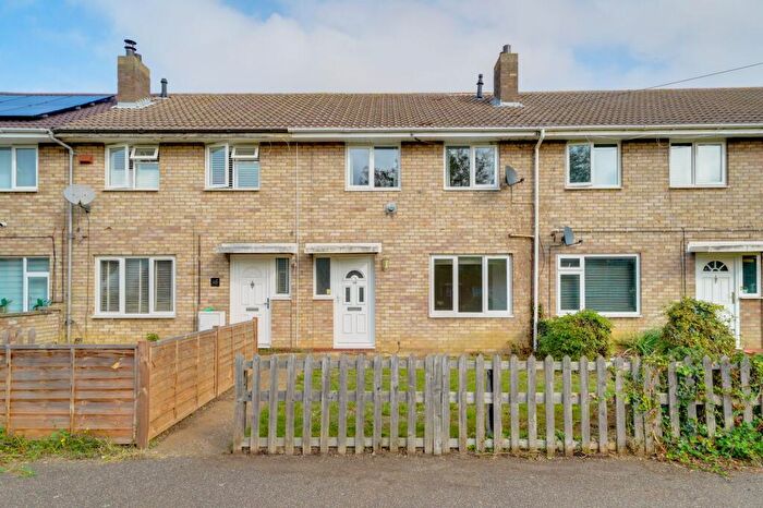 3 Bedroom Terraced House To Rent In Beech Close, Huntingdon, PE29
