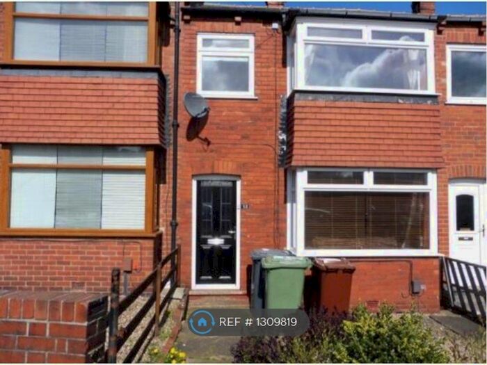 3 Bedroom Terraced House To Rent In Benson Gardens, Leeds LS12
