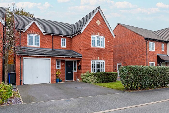 4 Bedroom Detached House For Sale In Sutton Crescent, Barton Under Needwood, DE13
