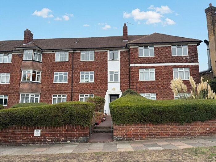 2 Bedroom Flat For Sale In Waterfall Road, Haslam Court Waterfall Road, N11