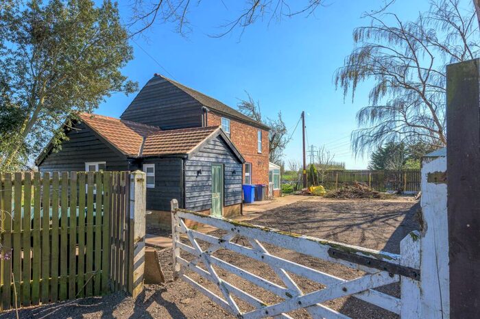 2 Bedroom Detached House For Sale In Silt Pit Lane, Wyberton, PE21
