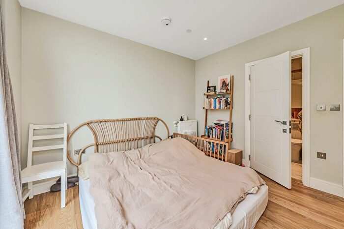 2 Bedroom Flat For Sale In Lister House, Plough Lane, Earlsfield, London, SW17