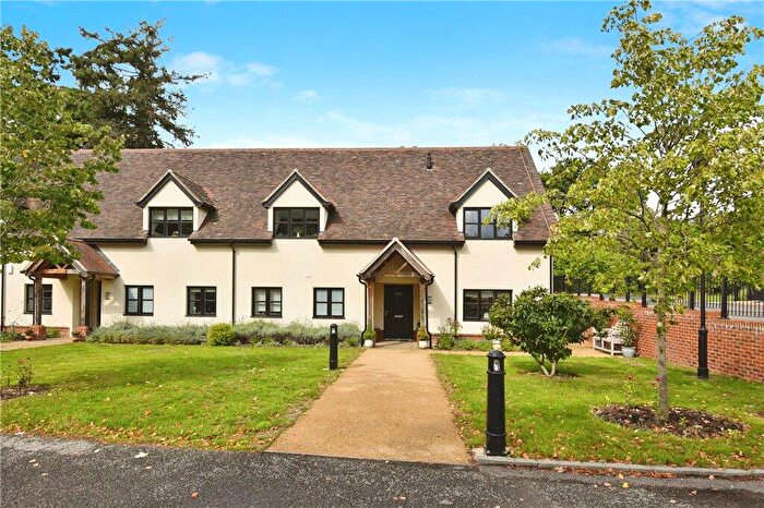 2 Bedroom Apartment For Sale In Mortimer Drive, Romsey, Hampshire, SO51