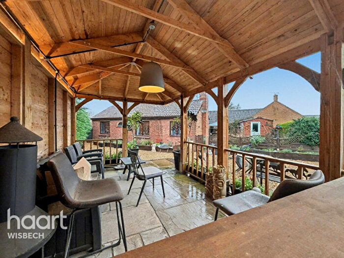 3 Bedroom Detached Bungalow For Sale In Church End, Leverington, PE13