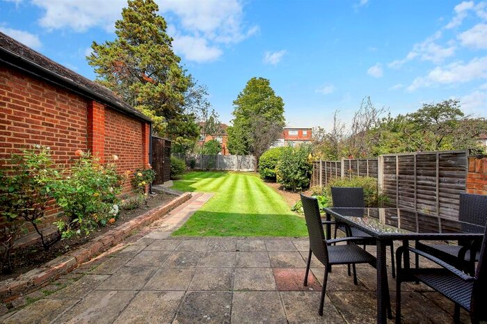 3 Bedroom Semi-Detached House To Rent In Saddlescombe Way, London, N12